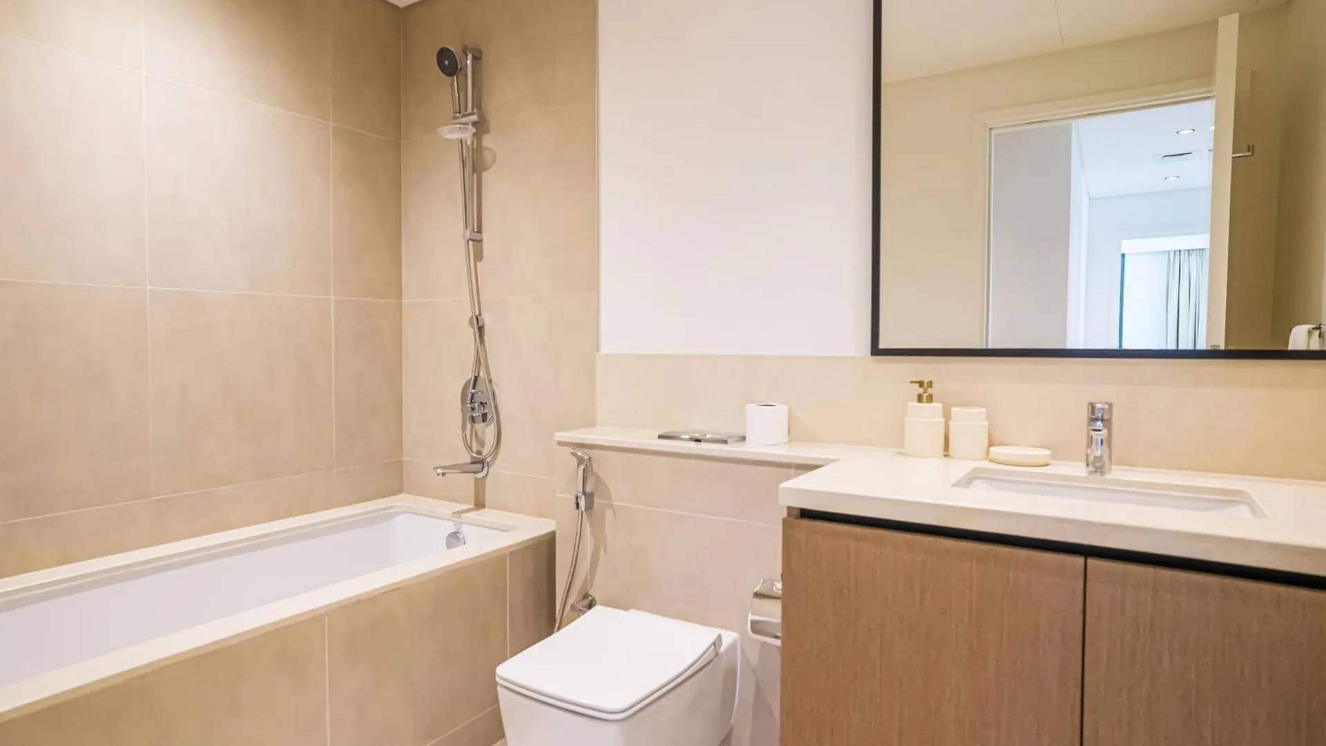 Top Floor Apartment With Burj Khalifa Views And Full Downtown Views171Bc-2 Dubai 0*,  United Arab Emirates